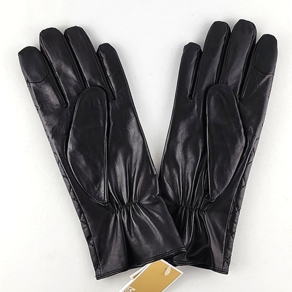 NWT Michael Kors Women Black Quilted Leather Gloves Touch Screen Compatible Sz M - Picture 2 of 9